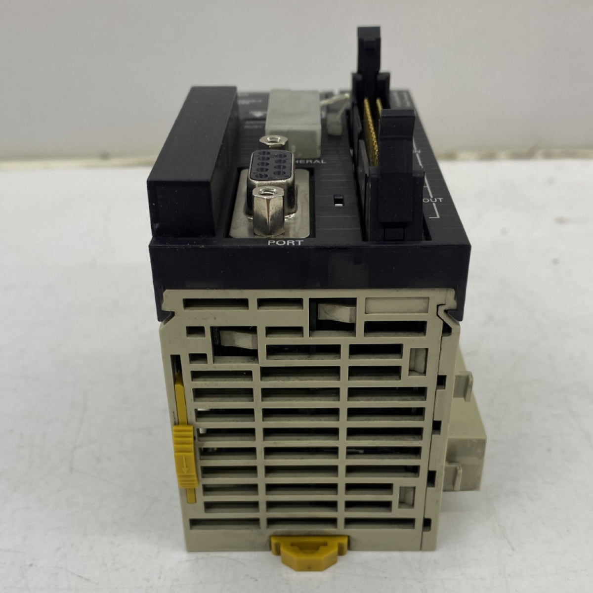 Omron CJ1M-CPU21 PLC Merkez Ünite