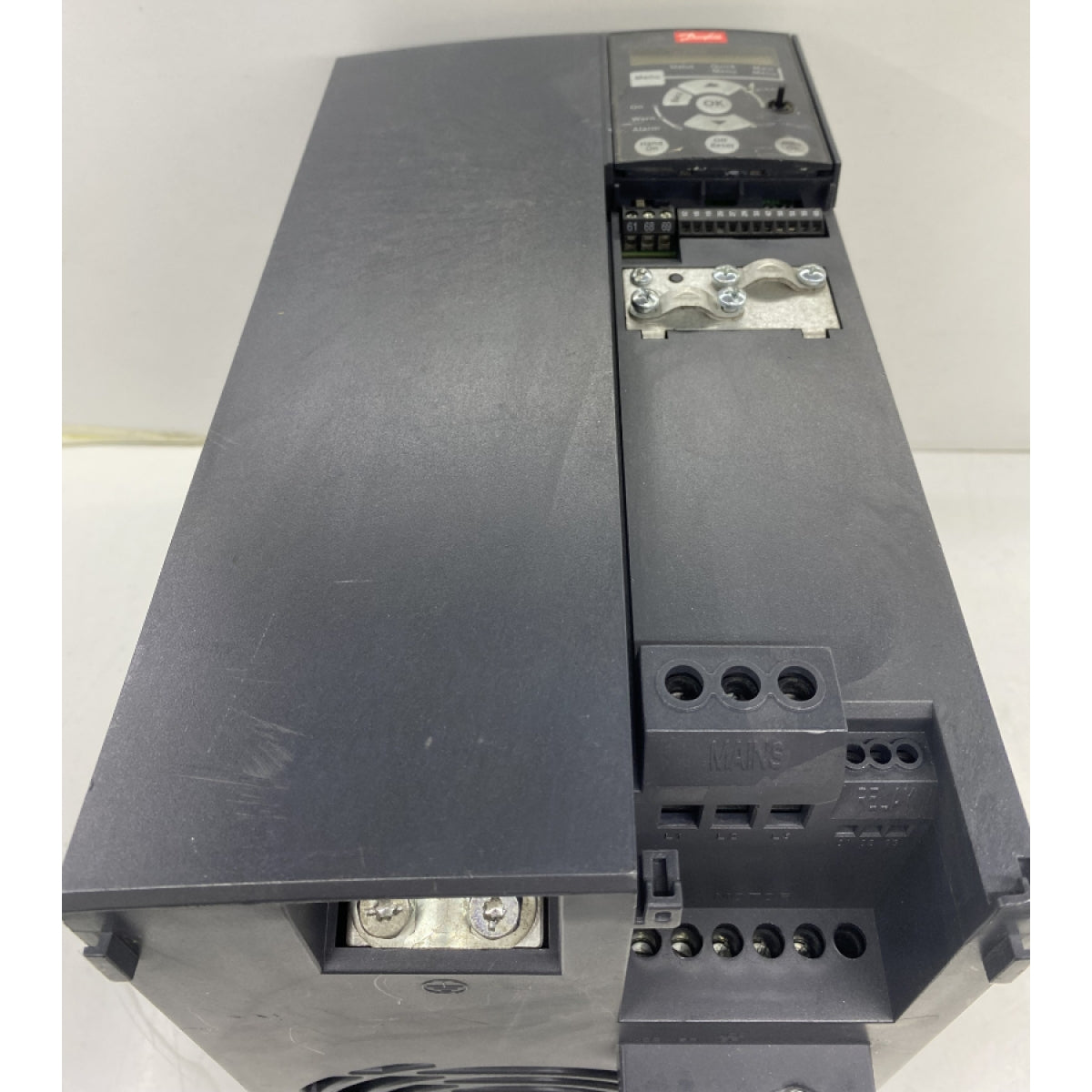 Danfoss FC-051P18KT4E20H3BXCXXX AC Sürücü Inverter 380V 18.5KW
